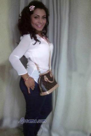 158172 - Linda Age: 38 - Colombia