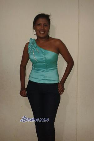 160200 - Nohemi Age: 45 - Colombia