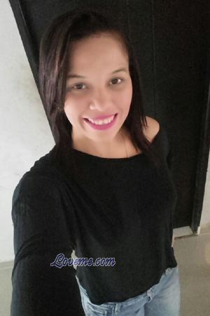 168098 - Adriana Age: 33 - Colombia