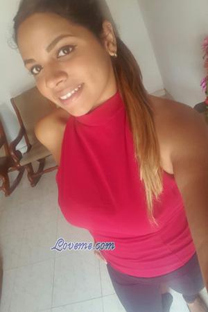 169001 - Gheraldine Age: 30 - Colombia