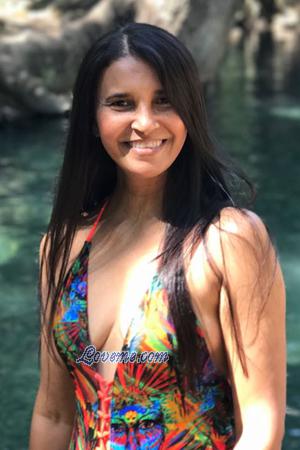 171472 - Yaniris Age: 53 - Colombia