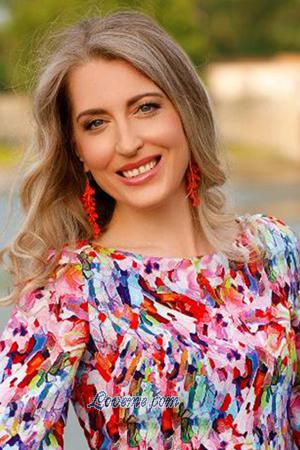 180409 - Victoria Age: 53 - Ukraine