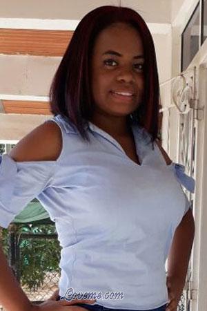 180632 - Andrea Age: 29 - Colombia