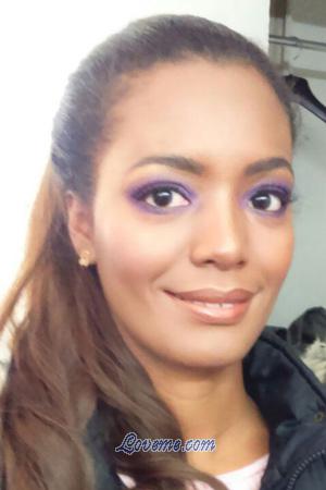 195911 - Yanelis Age: 39 - Colombia