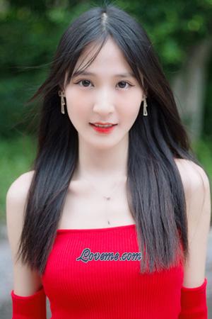 197579 - Xiaowen Age: 25 - China