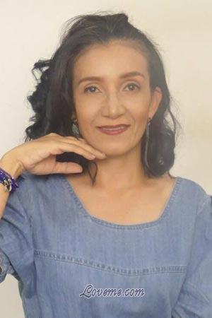 200815 - Doris Age: 54 - Colombia