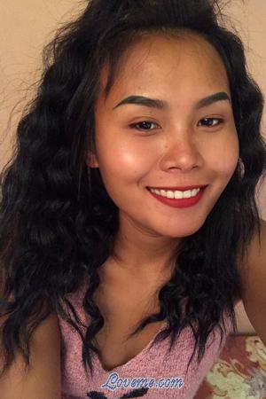 203219 - Montra Age: 28 - Thailand