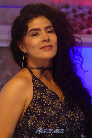 204739 - Yenny Age: 43 - Colombia