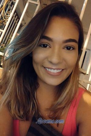 205915 - Liseth Age: 34 - Colombia