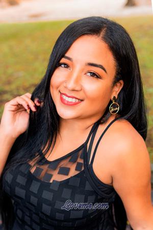 207504 - Sara Age: 26 - Colombia