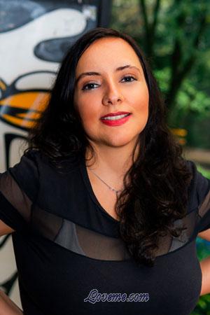 207947 - Daniela Age: 33 - Colombia