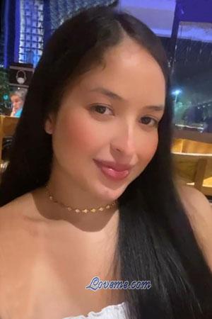 208401 - Maria Camila Age: 27 - Colombia