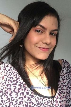 209219 - Michelle Age: 29 - Colombia