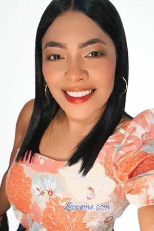 209648 - Adriana Age: 31 - Colombia