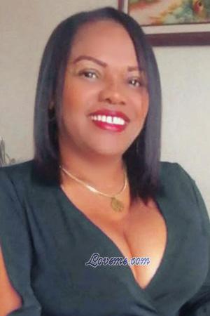 209835 - Yolanda Age: 59 - Costa Rica