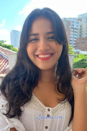 210279 - Karina Age: 24 - Colombia