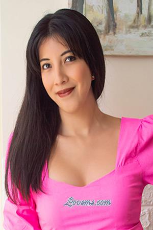 211776 - Scarlett Age: 33 - Peru