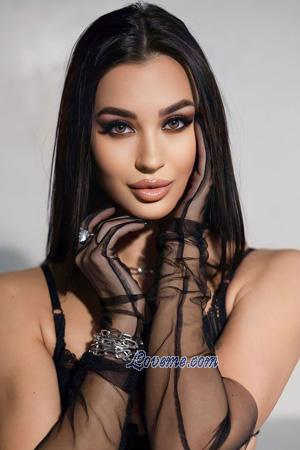 212951 - Viktoriia Age: 25 - Ukraine