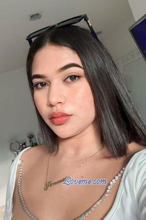 213621 - Luisa Fernanda Age: 21 - Colombia