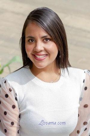 213632 - Daniela Age: 32 - Colombia