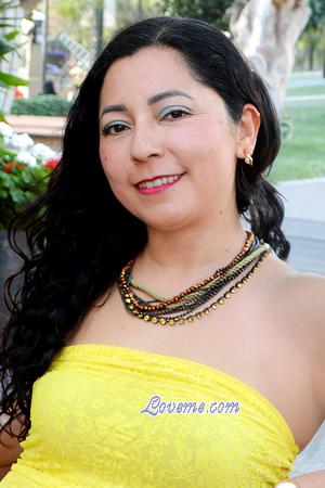 215560 - Karen Age: 48 - Peru