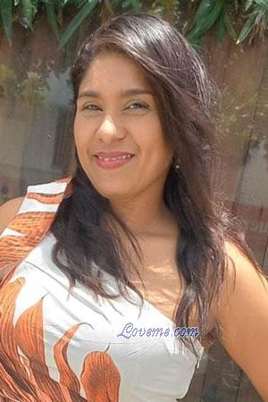 216373 - Dinayra Age: 43 - Colombia