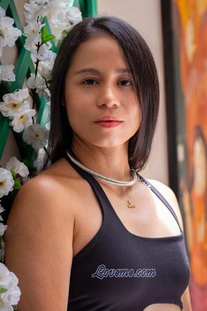 218770 - Jeniffer Age: 42 - Colombia