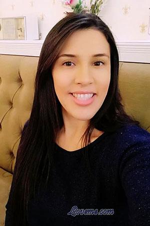 220331 - Laura Age: 41 - Costa Rica