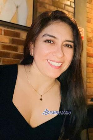 220409 - Marixa Age: 44 - Peru