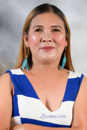 220527 - Rio Luna Age: 44 - Philippines