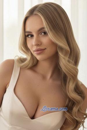 224090 - Karyna Age: 20 - Belarus