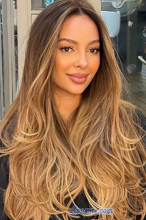 224384 - Lara Age: 27 - Brazil