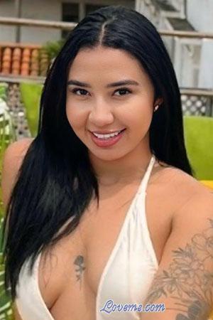 224711 - Paula Age: 26 - Colombia