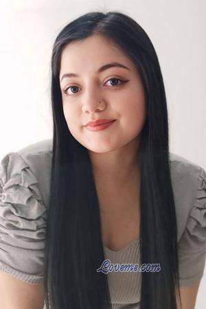 225604 - Laura Age: 29 - Colombia