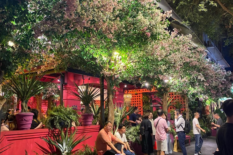 Evening entrance at Nhà Hàng Ngon in Ho Chi Minh City District 1